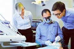 ����ѡ����������н������ע��ķ���