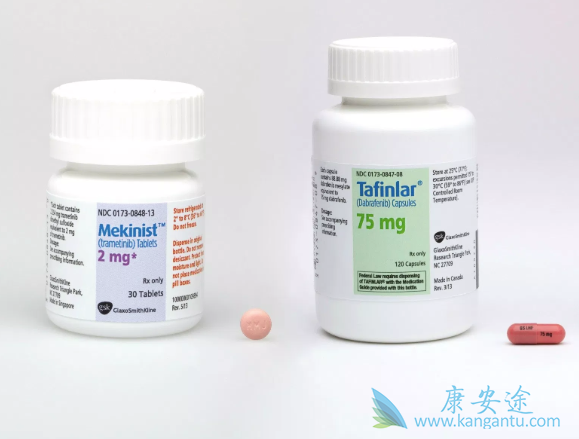 ���Ժ�ɫ����