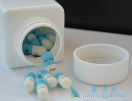 ɫ������