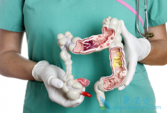 �᳦�����߿�EGFR���ƽ�չ��ɼ���ʹ�ð�����������������