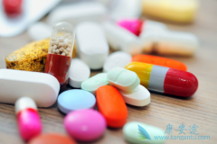 ���������뻯��ҩ��Ͱ���ҩ���кβ�ͬ��